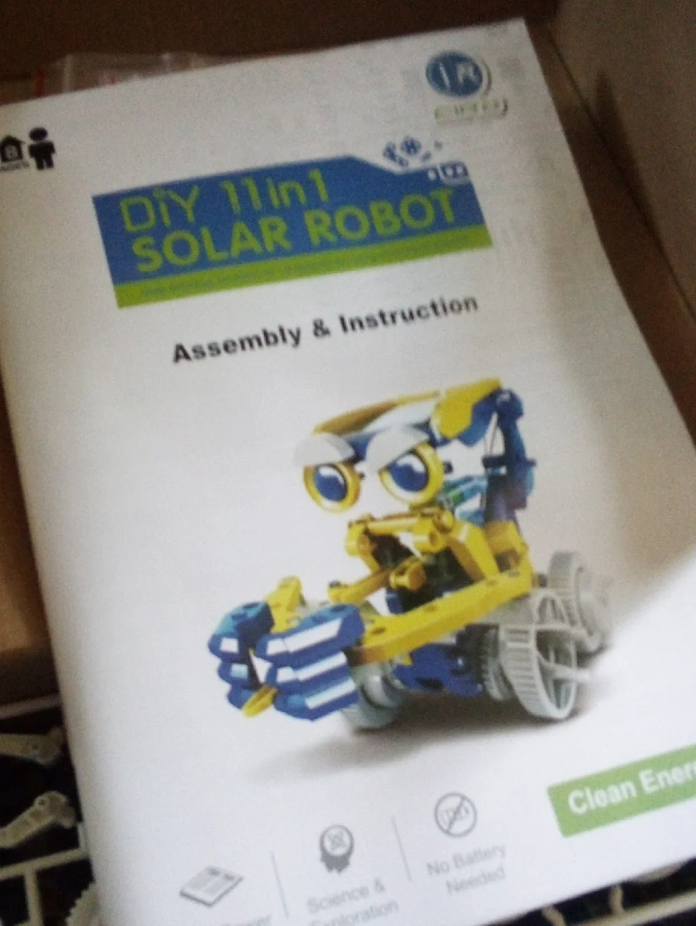 Solar Powered Robert & Vehicle STEM Kits 8 + Years New In Box